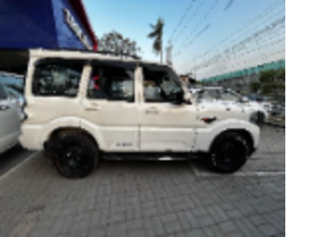 used MAHINDRA SCORPIO at GUWAHATI  in Poddar Car World